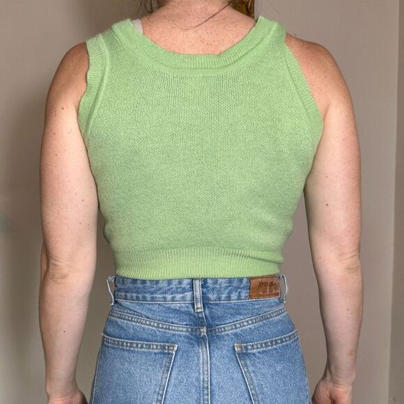 Whimsical Thorn and Fable Green Frog Crop Top Size Medium - Picture 2 of 7